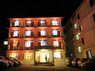 Chander Palace Manāli Esterno foto