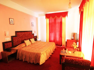 Chander Palace Manāli Esterno foto